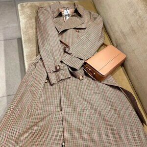 NWT Burberry Bridstow Women's check pattern Trench Coat